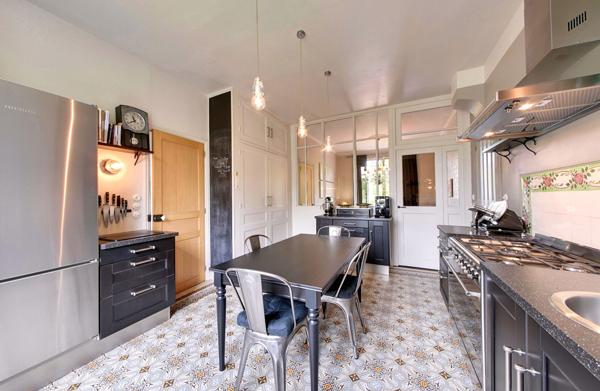 Maison de caractère rénovée 7 pièces 166 m² + cave totale + Garage