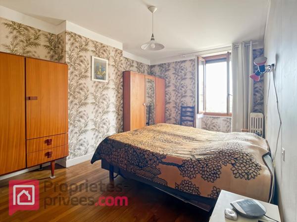 Maison Montigny La Resle 7 pièce(s) 195 m2