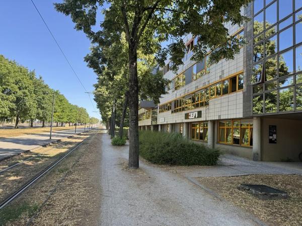 BUREAUX - A LOUER /A VENDRE - DIJON NORD