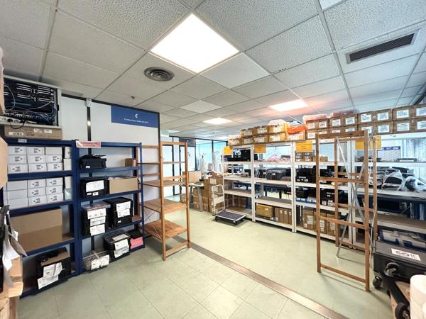 Immeuble de bureaux en vente à Mérignac avec accès PMR et parkings privatifs