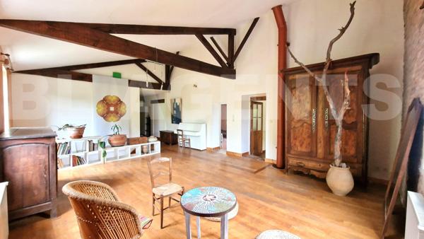 Immeuble de 300 m² – 5 logements indépendants – Moissac – Rentabilité & cachet