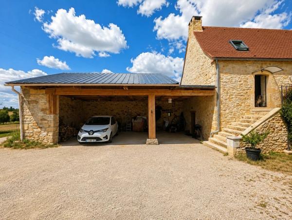 Vente                                                      Maison
                        
                     5 pièces                      146 m2                     à Gourdon