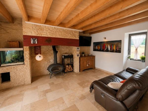 Vente                                                      Maison
                        
                     5 pièces                      146 m2                     à Gourdon