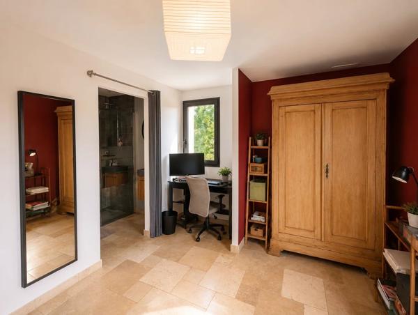 Vente                                                      Maison
                        
                     5 pièces                      146 m2                     à Gourdon