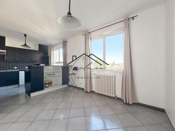 Appartement
         4 pièces
        - 90 m² Exclusivité 272 000 €*