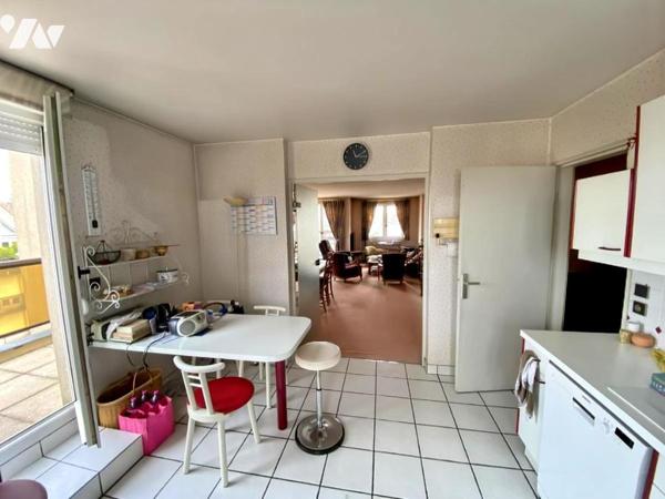 APPARTEMENT DERNIER ETAGE / TERRASSES ET GARAGE DOUBLE