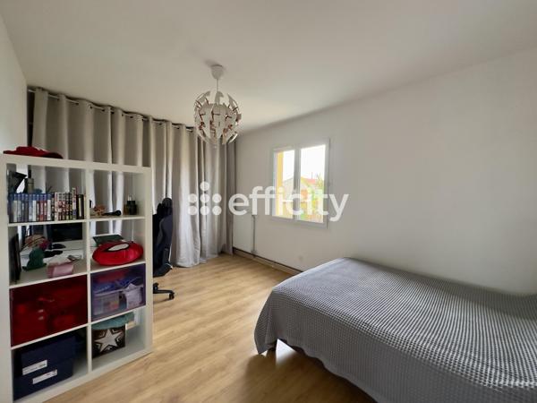 Maison 5 pièces - 140 m² Exclusivité efficity