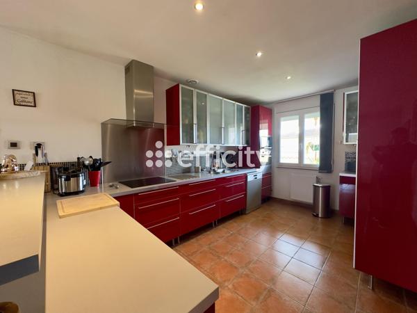 Maison 5 pièces - 140 m² Exclusivité efficity