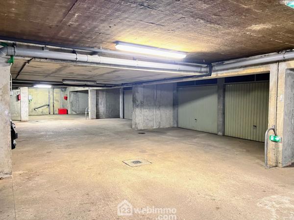 Garage 13 m² à Angers 49100