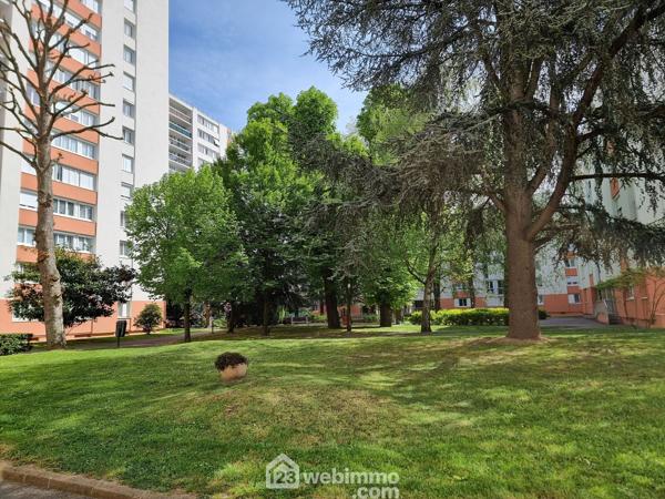 Appartement 77.1 m² à THIAIS 94320