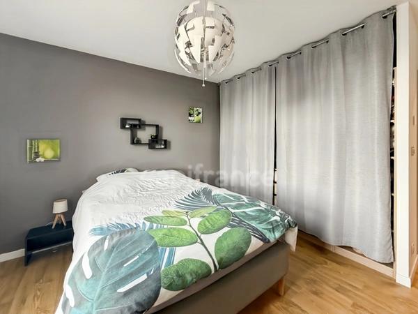 BREST SAINT MARC - Maison contemporaine de 171 m² construite en 2022 (sous garantie décennale).