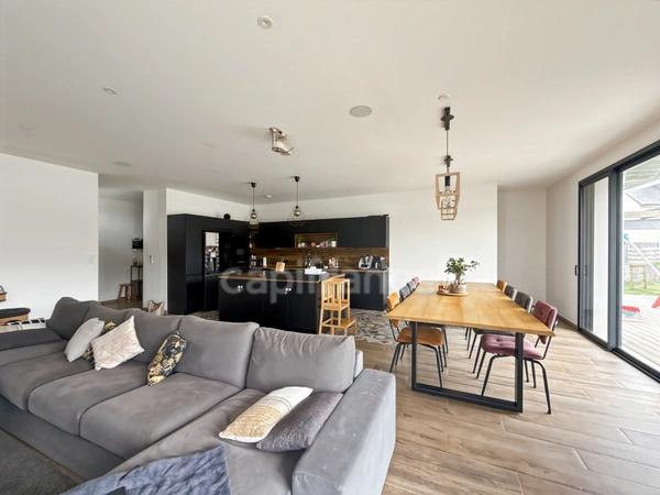 BREST SAINT MARC - Maison contemporaine de 171 m² construite en 2022 (sous garantie décennale).