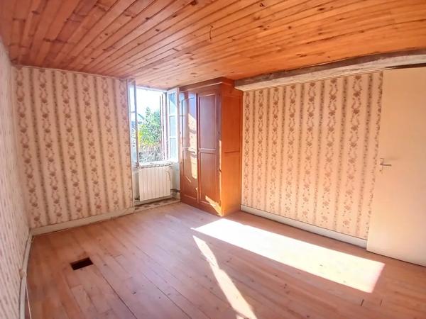 A saisir ! Maison en pierre Petit prix