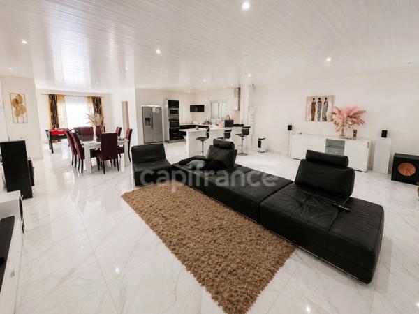 Maison à vendre 4 pièces MACOURIA (973)