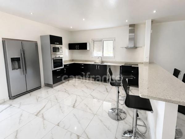 Maison à vendre 4 pièces MACOURIA (973)