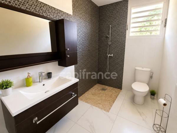 Maison à vendre 4 pièces MACOURIA (973)