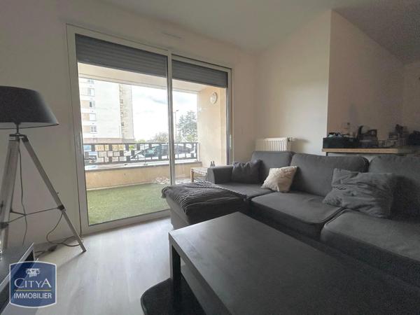 Appartement à louer 3 pièces 61.15m² Tours (37100)