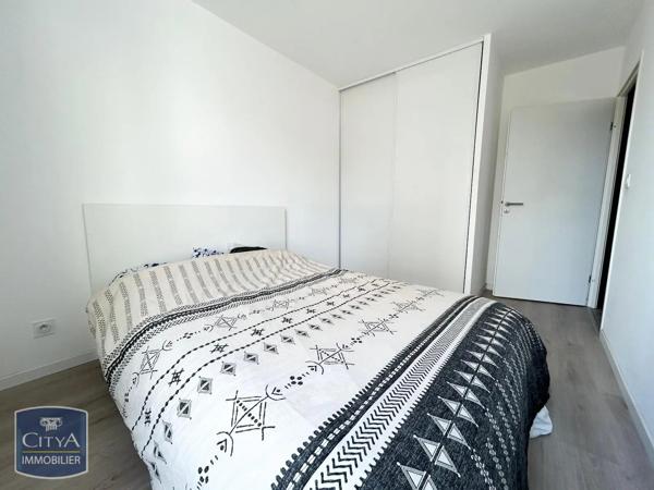 Appartement à louer 3 pièces 61.15m² Tours (37100)