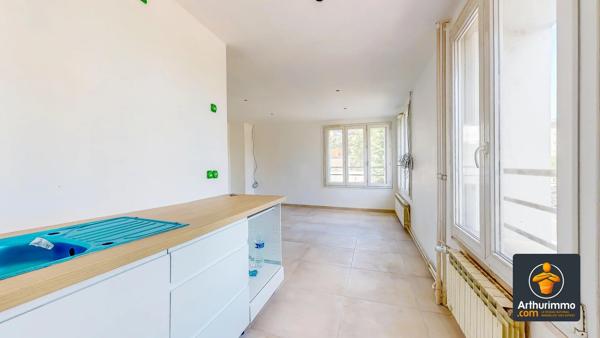 Location                                                      Appartement
                        
                     3 pièces                      54 m2                     à Décines-Charpieu