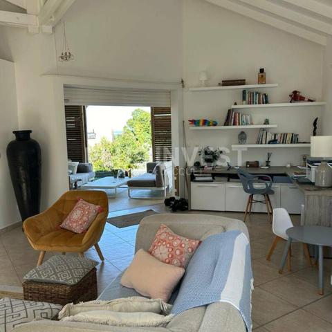 Belle villa T4 lumineuse et ventilée avec piscine- Secteur privilégié