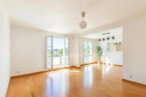 MONTIGNY LE BRETONNEUX