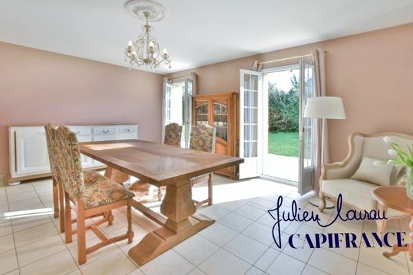 Dpt Finistère (29), à vendre TREGUNC maison P5 de 165,72 m² - Terrain de 1 400,00 m²