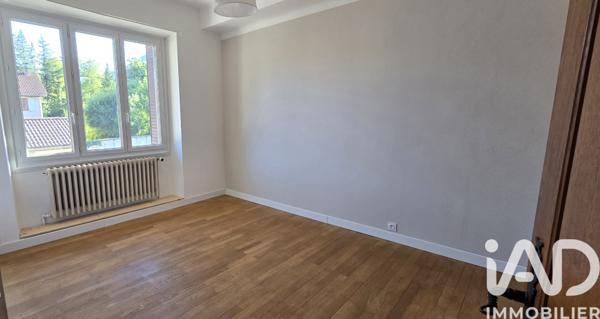 Location appartement 3 pièces 90 m² Monestier-de-Clermont