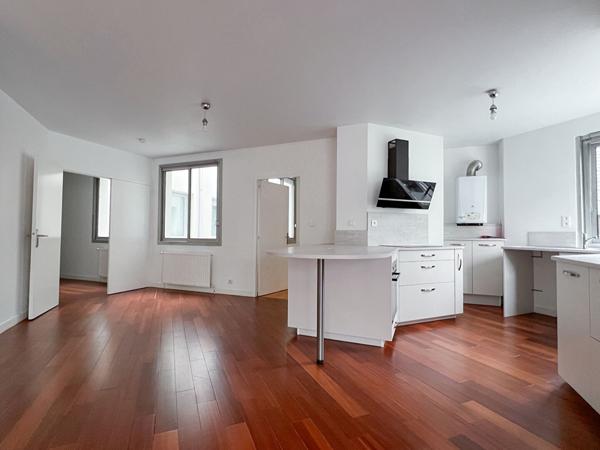 A vendre - Appartement Type 3 de 82 m² avec garage boxé et ascenseur "Angers Centre-Ville"