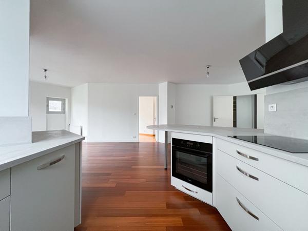 A vendre - Appartement Type 3 de 82 m² avec garage boxé et ascenseur "Angers Centre-Ville"