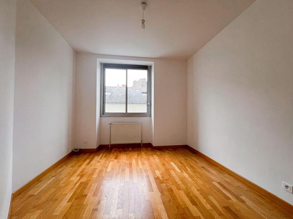 A vendre - Appartement Type 3 de 82 m² avec garage boxé et ascenseur "Angers Centre-Ville"