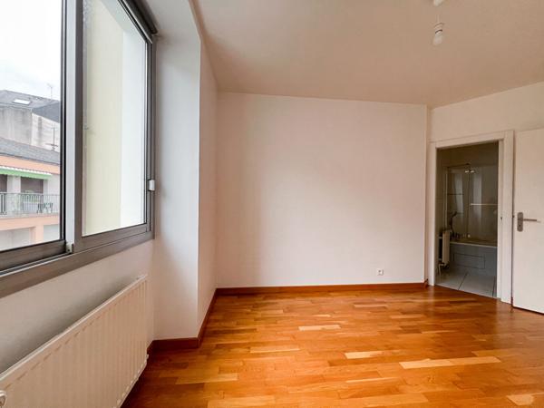 A vendre - Appartement Type 3 de 82 m² avec garage boxé et ascenseur "Angers Centre-Ville"