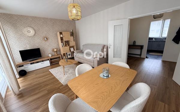 Appartement à vendre    4 pièces • 88 m2 Douai