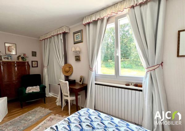 Savonnières (37510) Propriété avec parc et piscine