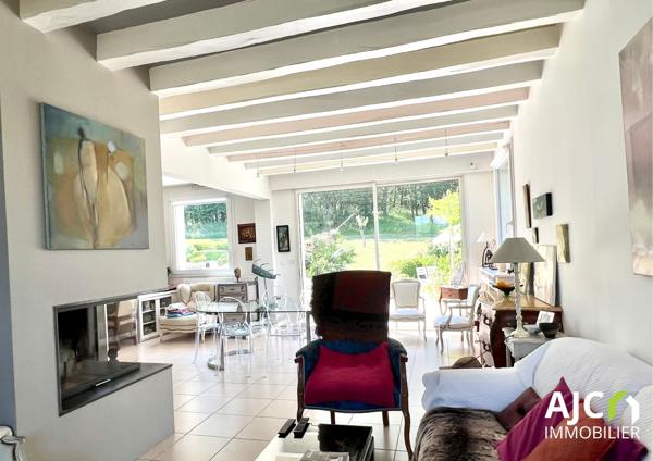 Savonnières (37510) Propriété avec parc et piscine