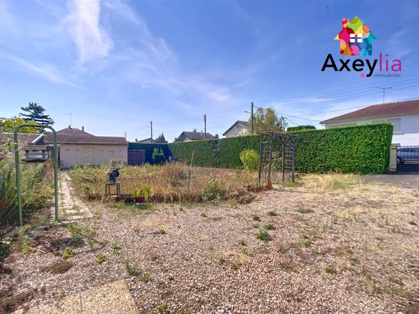 Le Coteau (42120) A VENDRE - LE COTEAU - MAISON DES ANNÉES 30 AVEC TROIS CHAMBRES, TERRAIN ET DÉPENDANCES