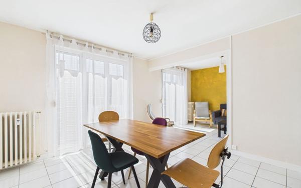 Appartement à vendre    4 pièces • 66,30 m2 Reims