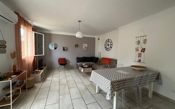 Appartement à vendre    2 pièces •  Saint-Estève