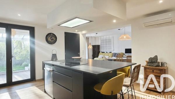 Maison à vendre 5 pièces 137 m² L'Isle-sur-la-Sorgue