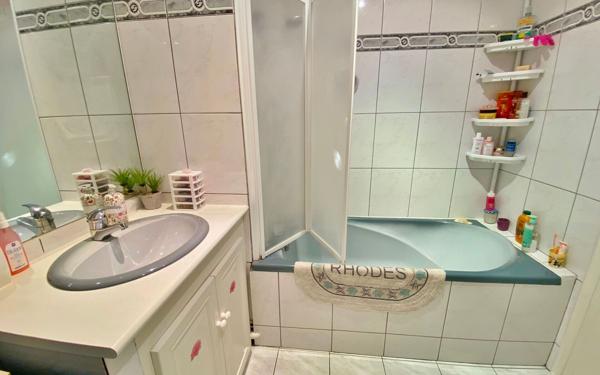 Appartement à vendre    3 pièces • 70 m2 Sainte-Foy-lès-Lyon