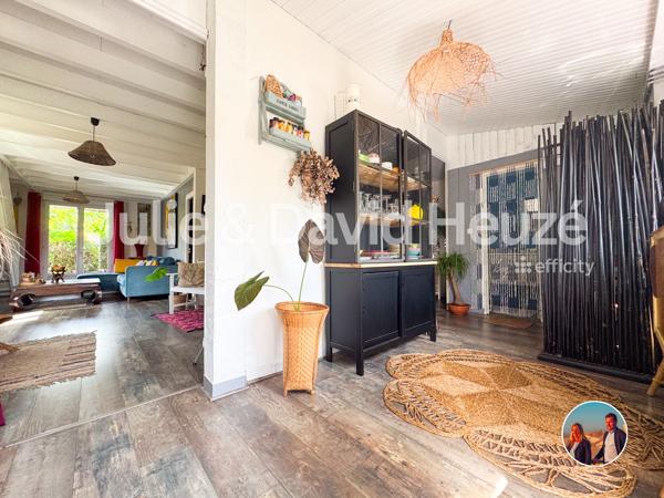 Maison
         4 pièces
        - 75 m² 299 000 € *
