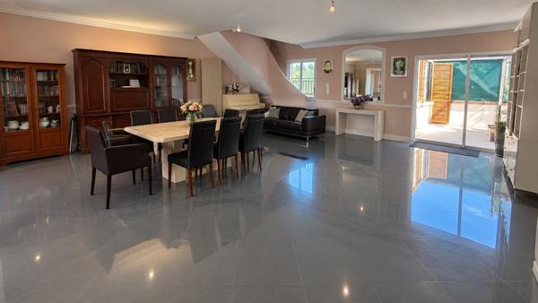 Maison 8 pièces 204 m2