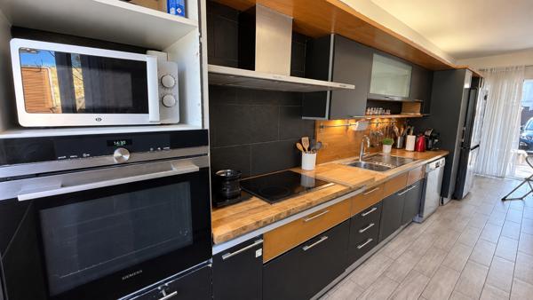 Maison 8 pièces 204 m2