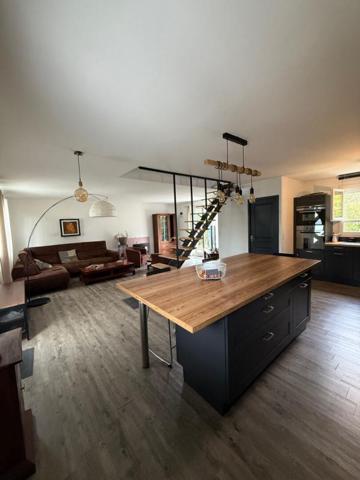 Élegante maison à Saint-germain-les-corbeil 4 pièce(s) 110 m2