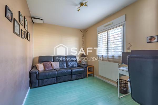 Maison individuelle 160m², 5 ch, 900m², piscine, Pirey