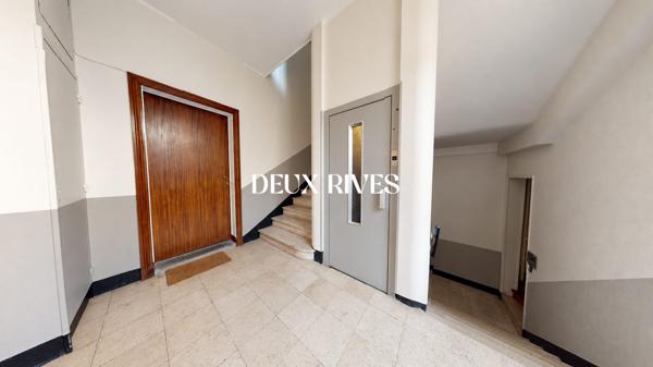 Grand T3 de 94m2 dans immeible avec ascenseur