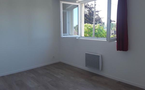 Appartement à louer    2 pièces •  Surville