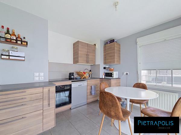 APPARTEMENT T3 DE PLUS DE 63 M2 AVEC TERRASSE DE 16 M2