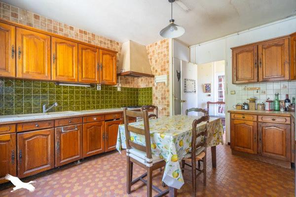 Maison 406 536 € Saint-Jean-d'Illac 6 p 157 m² DPE E