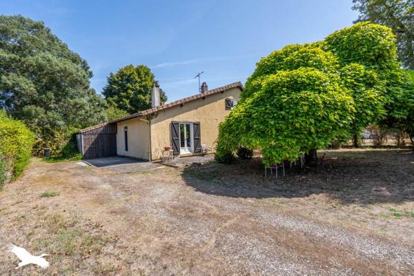 Maison 406 536 € Saint-Jean-d'Illac 6 p 157 m² DPE E