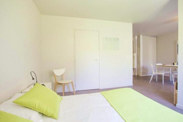 INVESTISSEMENT LOCATIF – Saint-Cyr-l’École – Résidence Étudiante L’Aéronat - 5,52 % de rentabilité